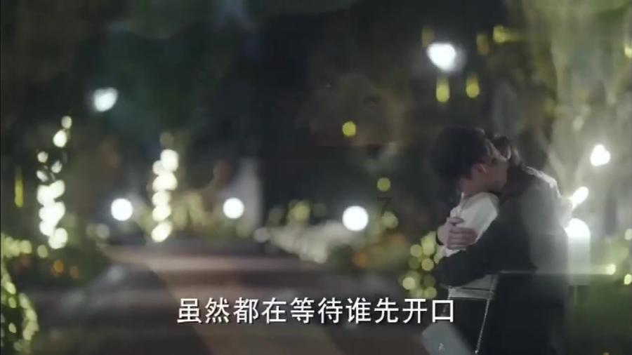 16岁女孩5分钟淡定扑灭起火摩托车!灭火器该如何使用?- 你的一站式有问必答平台